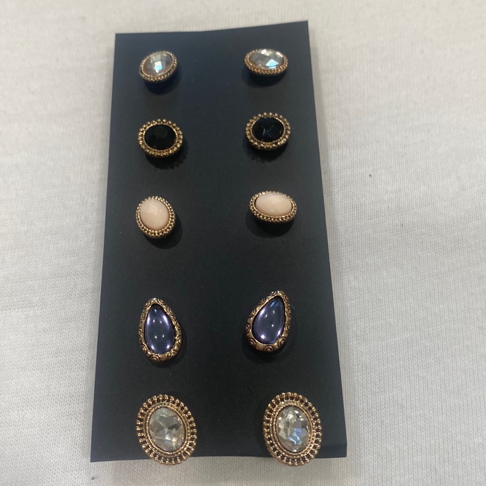 NEW earrings!!